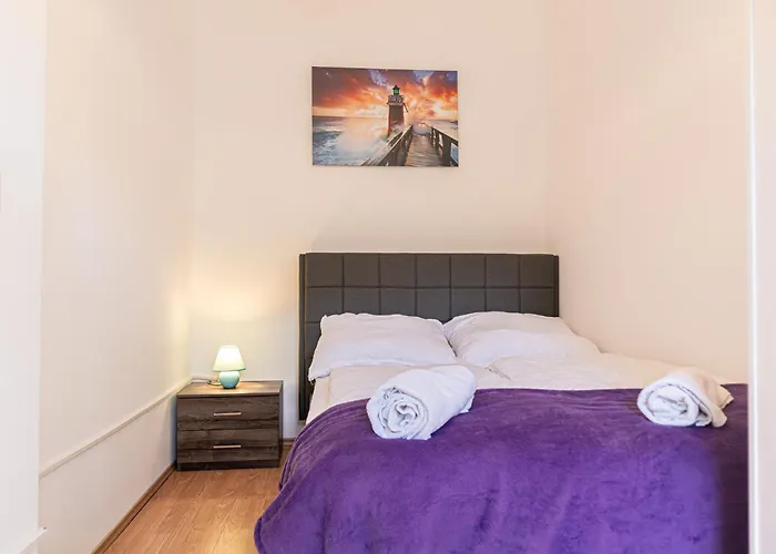 Spacious 2br Great Location - Near Schoenbrunn Appartement