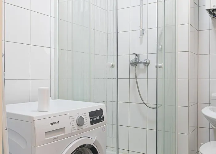 Spacious 2br Great Location - Near Schoenbrunn