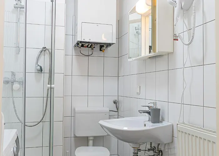 Spacious 2br Great Location - Near Schoenbrunn